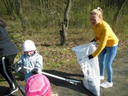 Ukliďme Česko - ukliďme cestu do lesa